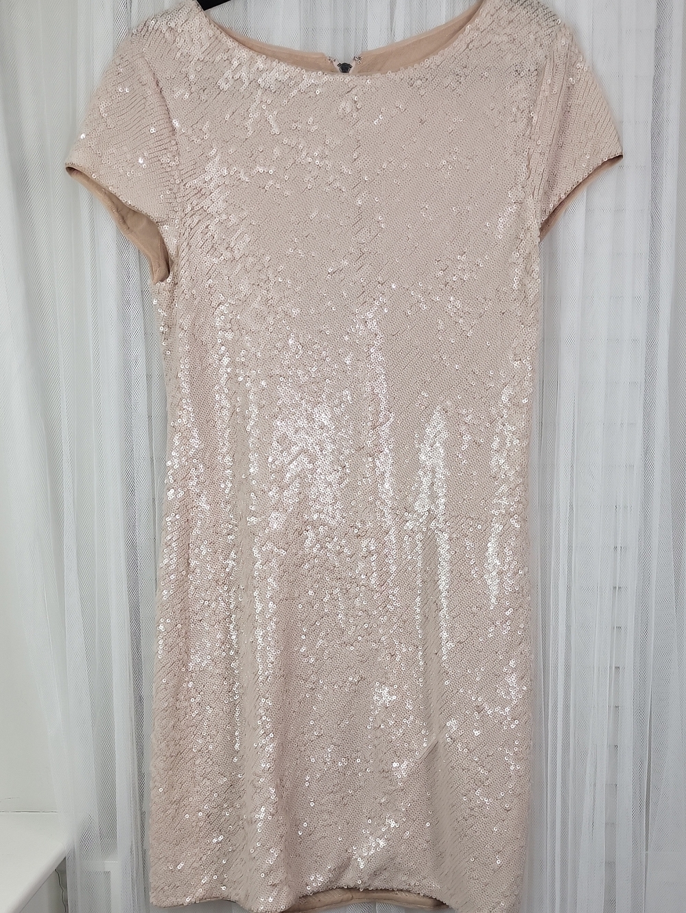 Alice + Olivia Casey Cluster Minidress. Size M